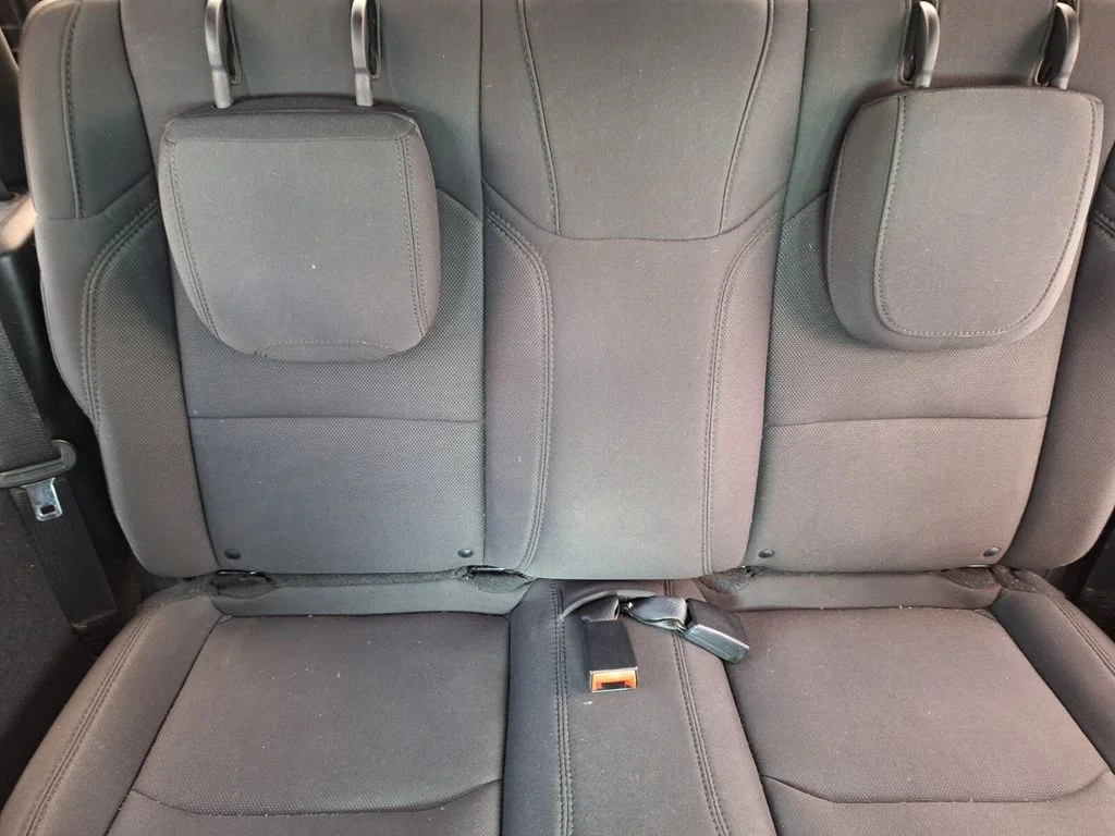 Used 2020 Gray Jeep Sport S image 24