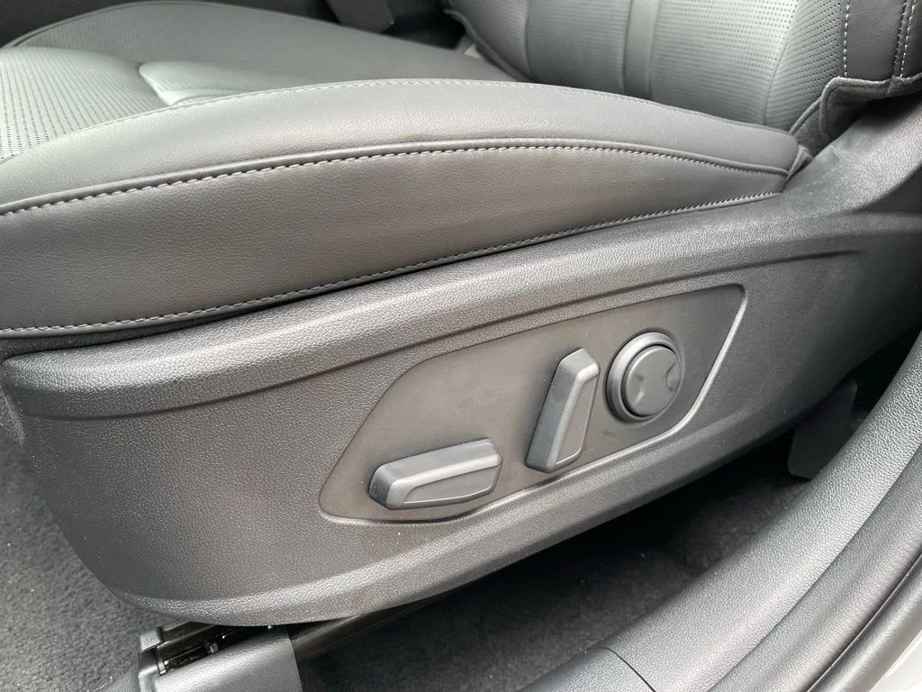 New 2026 Gray Kia EX image 25