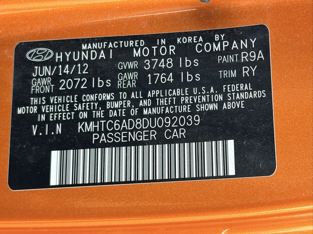Used 2013 26.2 Yellow Hyundai w/Black Int image 23