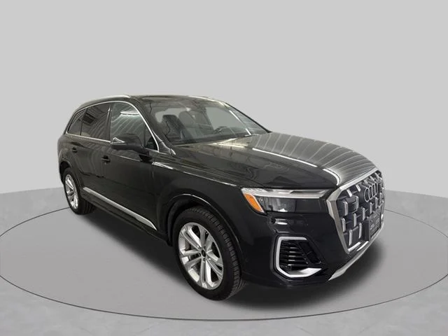 Used 2025 Mythos Black Metallic Audi 55 Premium Plus image 4