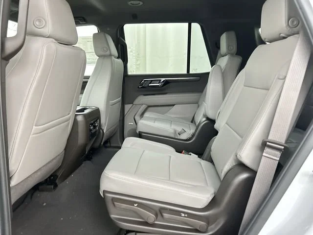 New 2026 Summit White Chevrolet LT image 26