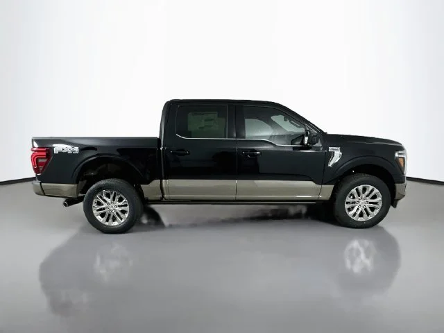 New 2026 Agate Black Metallic Ford King Ranch image 8