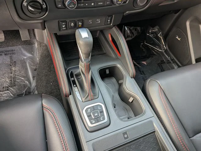 New 2027 Alpine Metallic Nissan Crew Cab PRO-4X® image 19