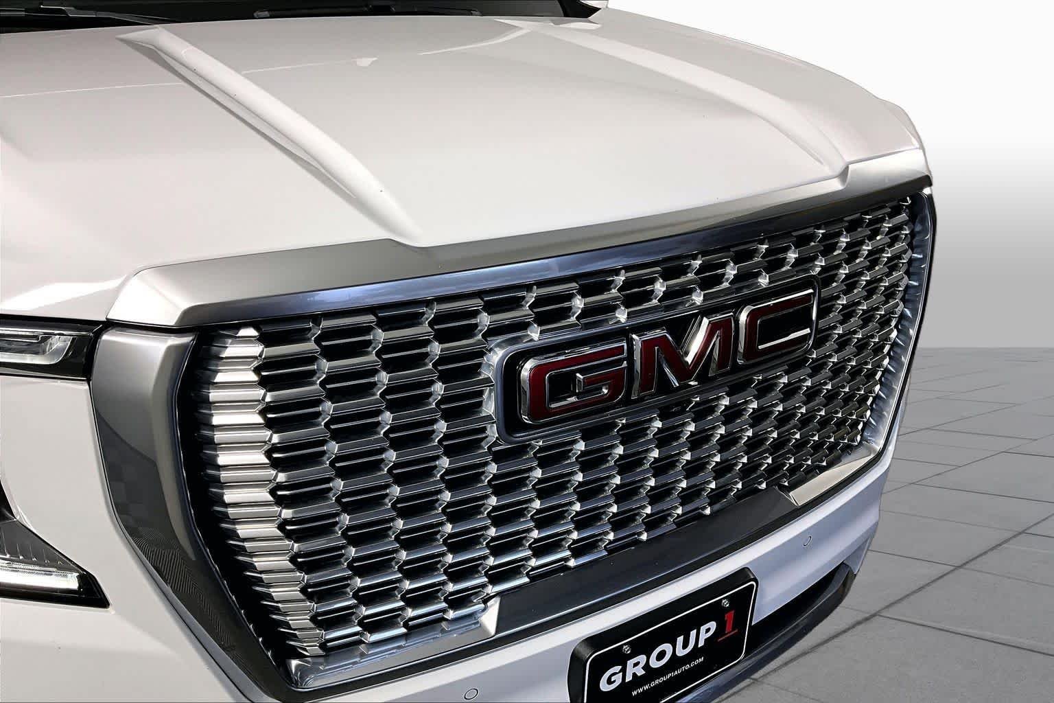 Used 2022 Summit White GMC Denali image 28