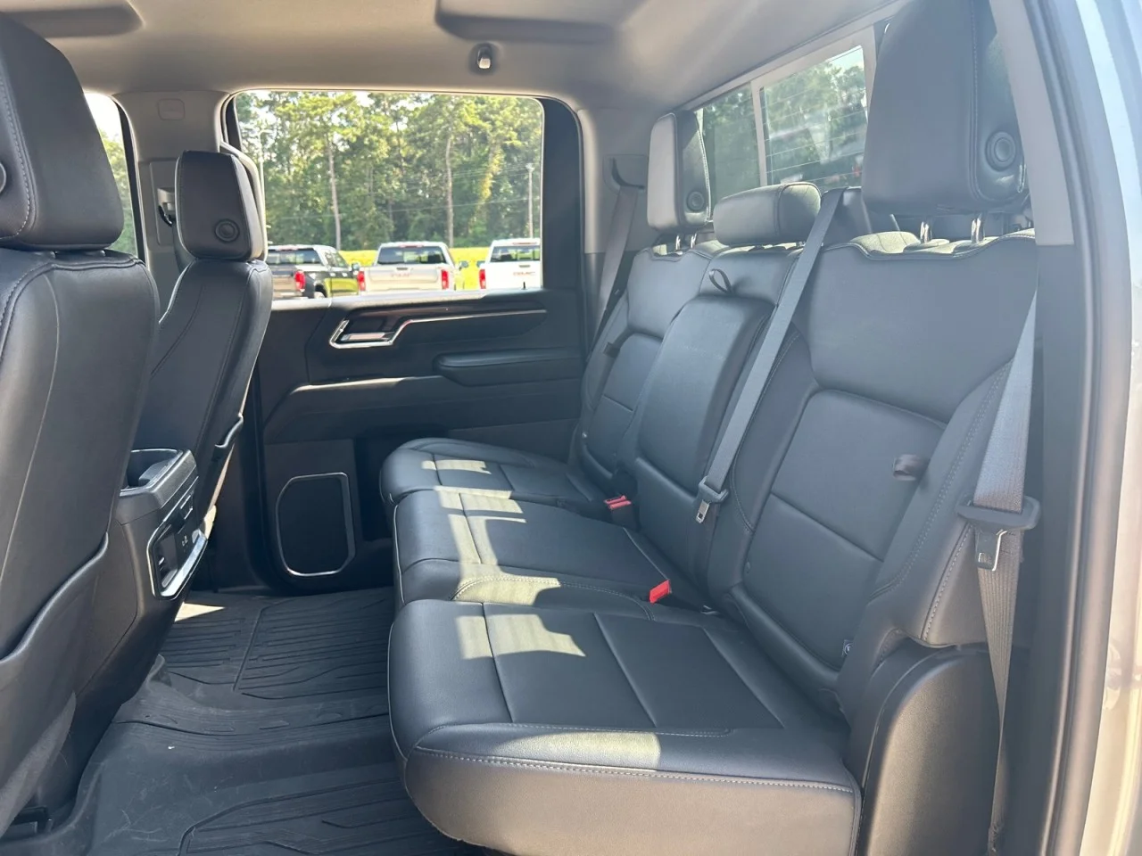 Used 2024 Sterling Metallic GMC SLT image 20