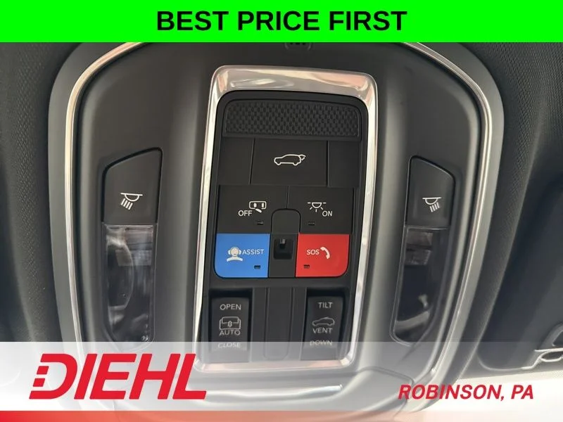New 2026 Velvet Red Pearl-Coat Exterior Paint Jeep Laredo image 33