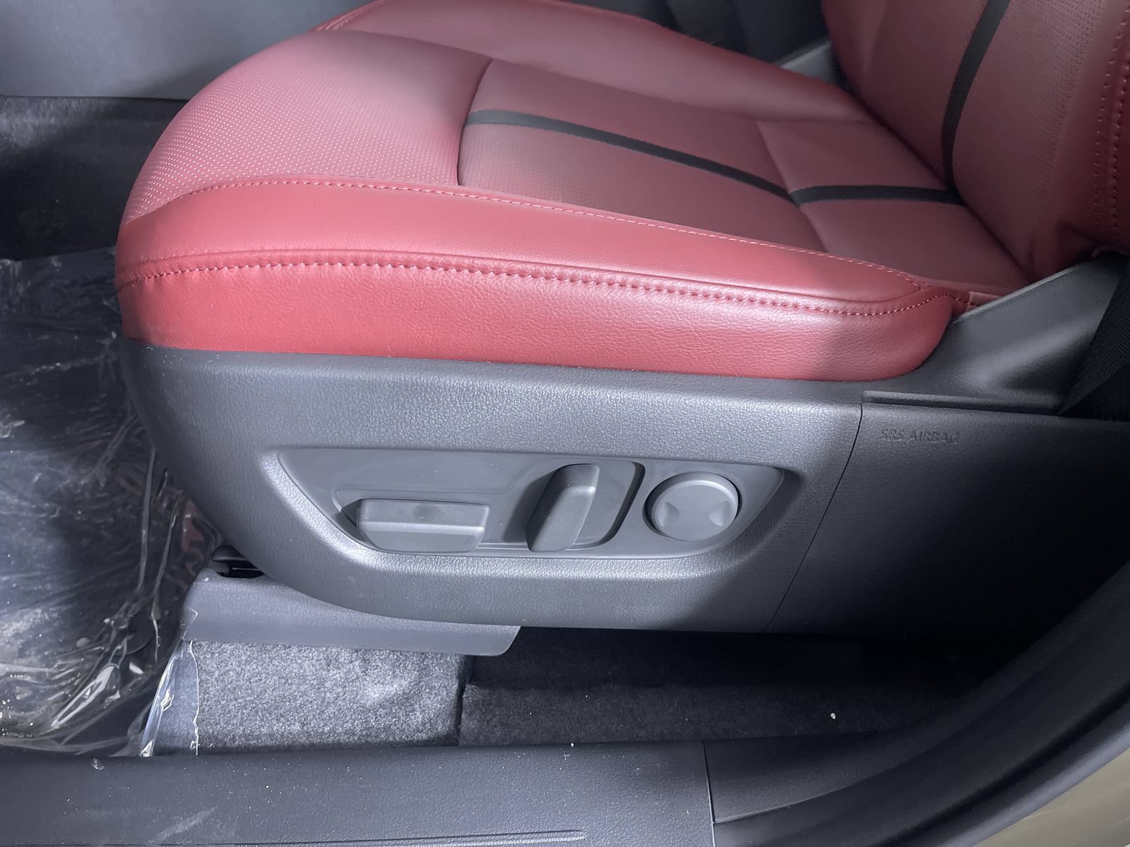 New 2026 Zircon Sand Metallic Mazda 3.3 Turbo S Premium image 14