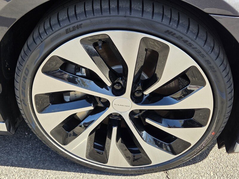 Used 2023  Lucid Grand Touring image 10
