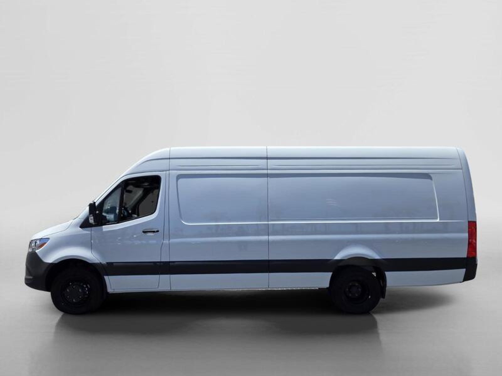 New 2026 Arctic White Mercedes-Benz 3500 image 2