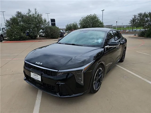 Used 2025 Aurora Black Pearl KIA GT-Line (IVT) image 1