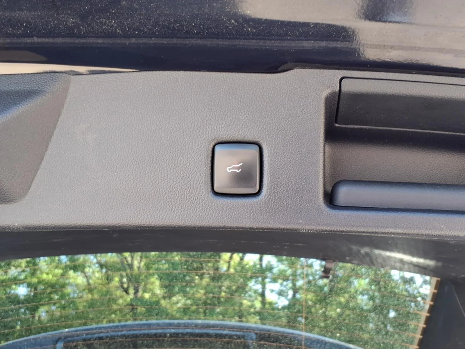 Used 2021 Agate Black Metallic Ford SE Hybrid image 24