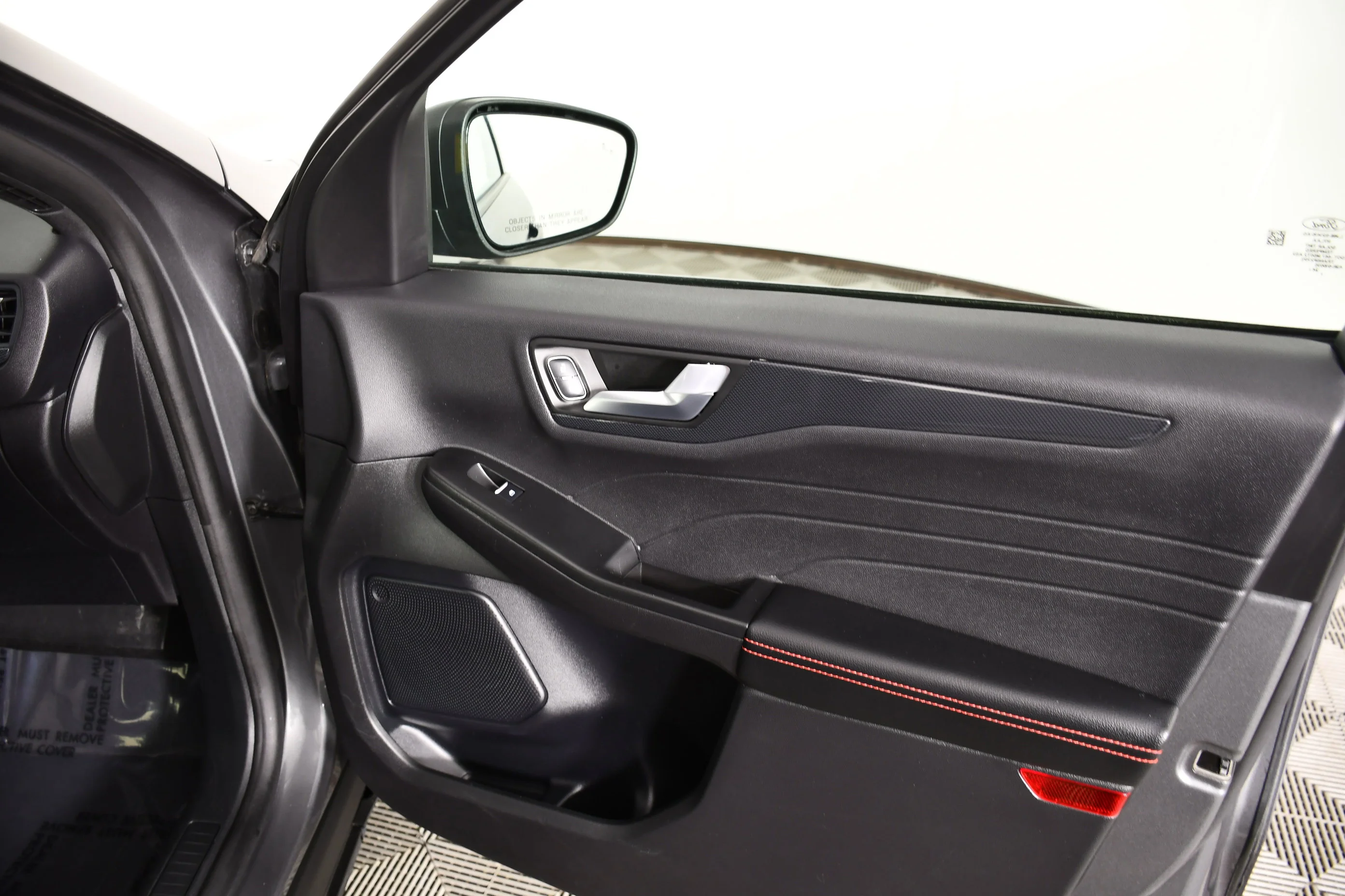 Used 2025 Gray Metallic Ford ST-Line image 38