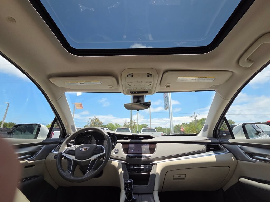 Used 2023 Crystal White Tricoat Cadillac AWD Premium Luxury image 25