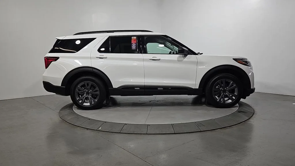 Used 2026 White Ford Active image 7