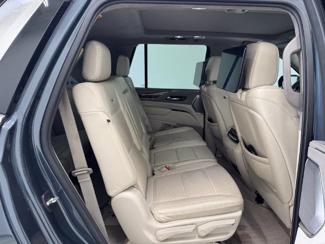 Used 2021 Shadow Metallic Cadillac Premium Luxury Platinum image 19