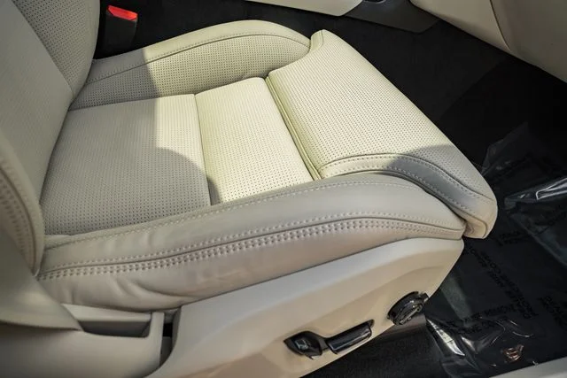 Used 2025 Denim Blue Volvo Ultra image 37