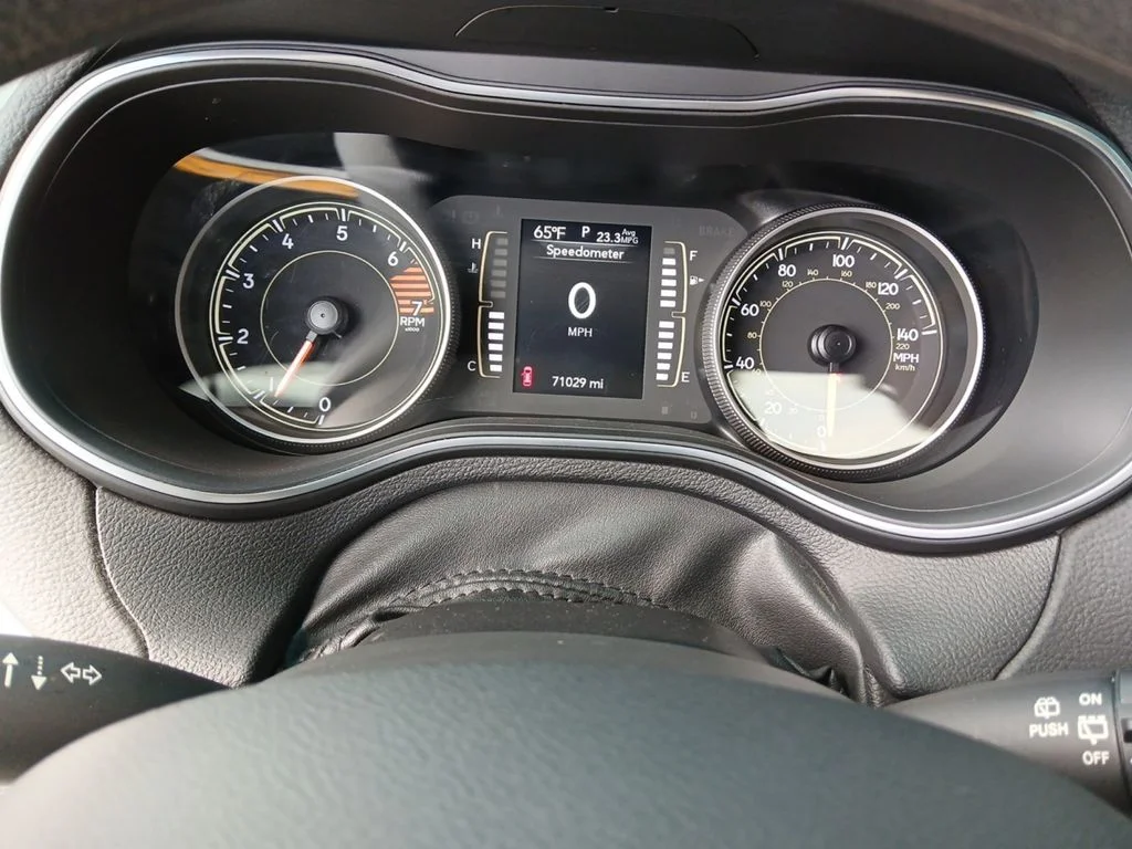 Used 2021 White Jeep Latitude image 14
