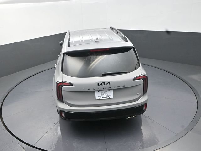 Used 2025 Gray Kia EX X-Line image 17