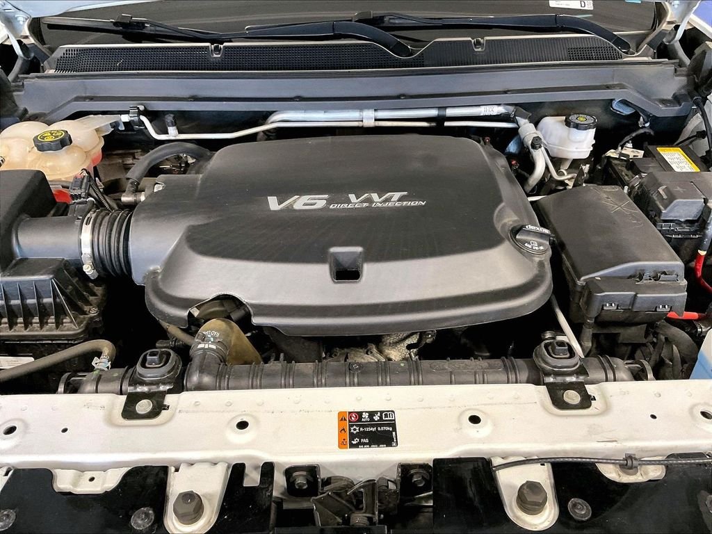 Used 2022 White Chevrolet ZR2 image 29