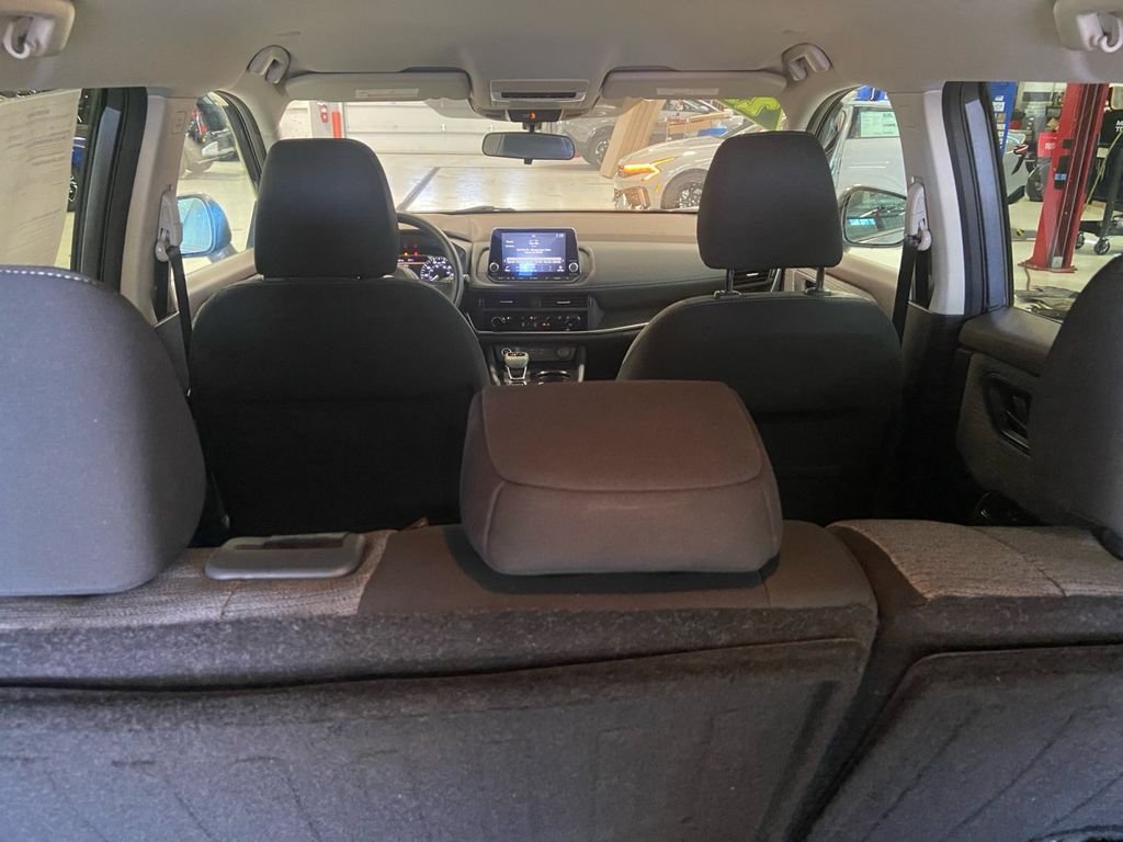 Used 2022 Gray Nissan S image 22