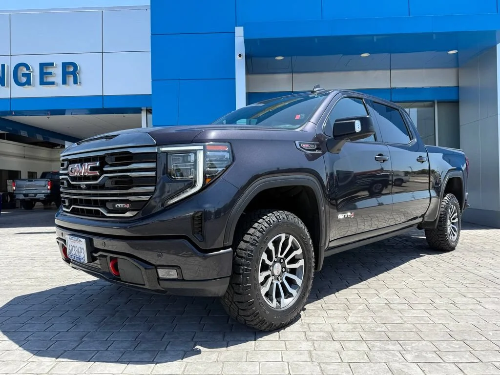 Used 2023 Titanium Rush Metallic GMC AT4 image 4