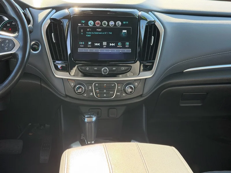 Used 2019 SUMMIT WHITE Chevrolet Premier image 14