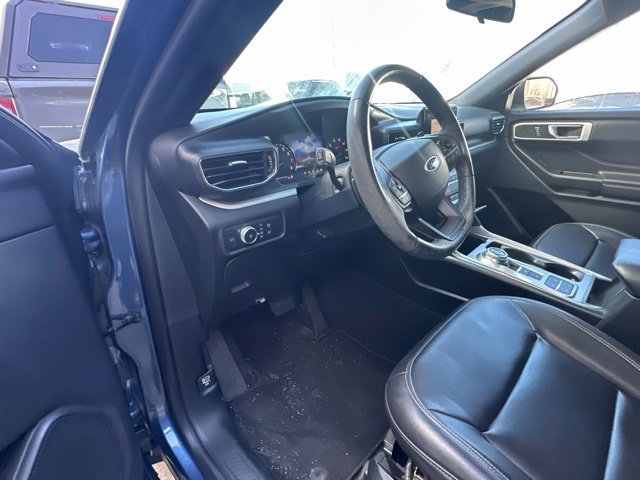 Used 2020 Blue Ford XLT image 12
