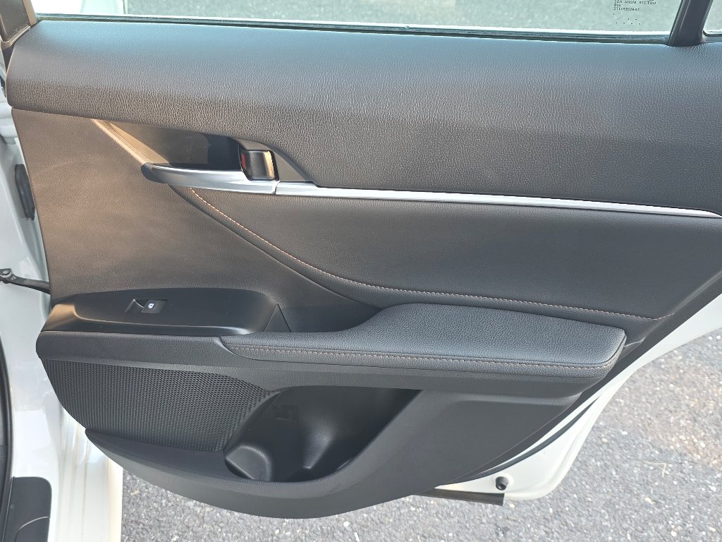 2018 Toyota Camry XLE - Photo 22
