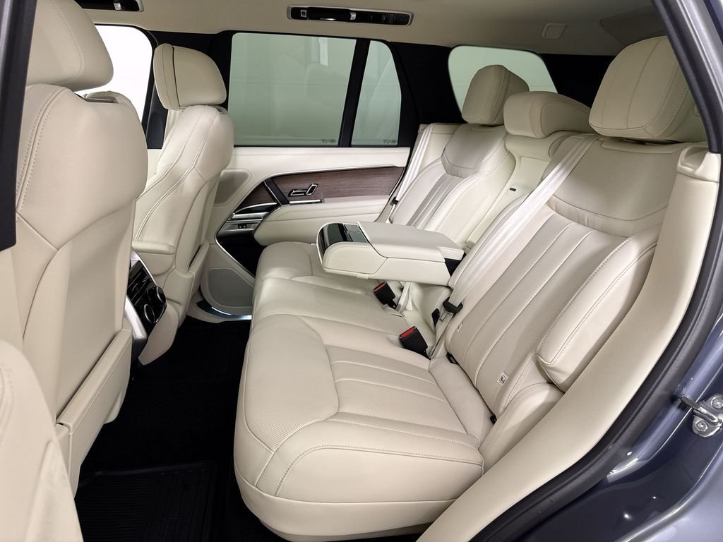 New 2026 Varesine Blue Land Rover SE image 20