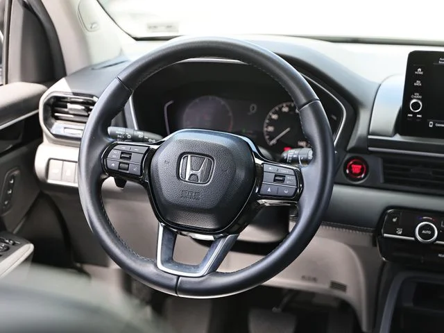 2025 Honda Pilot Touring - Photo 30
