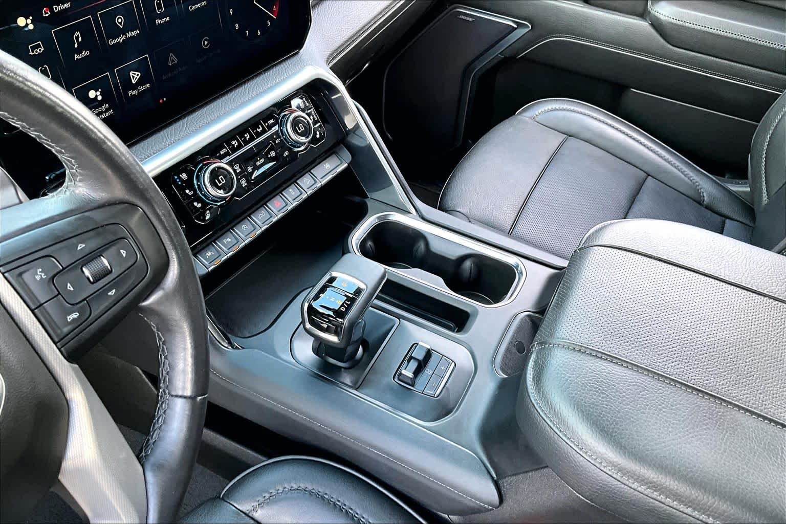 Used 2023 White Frost Tricoat GMC Denali image 17