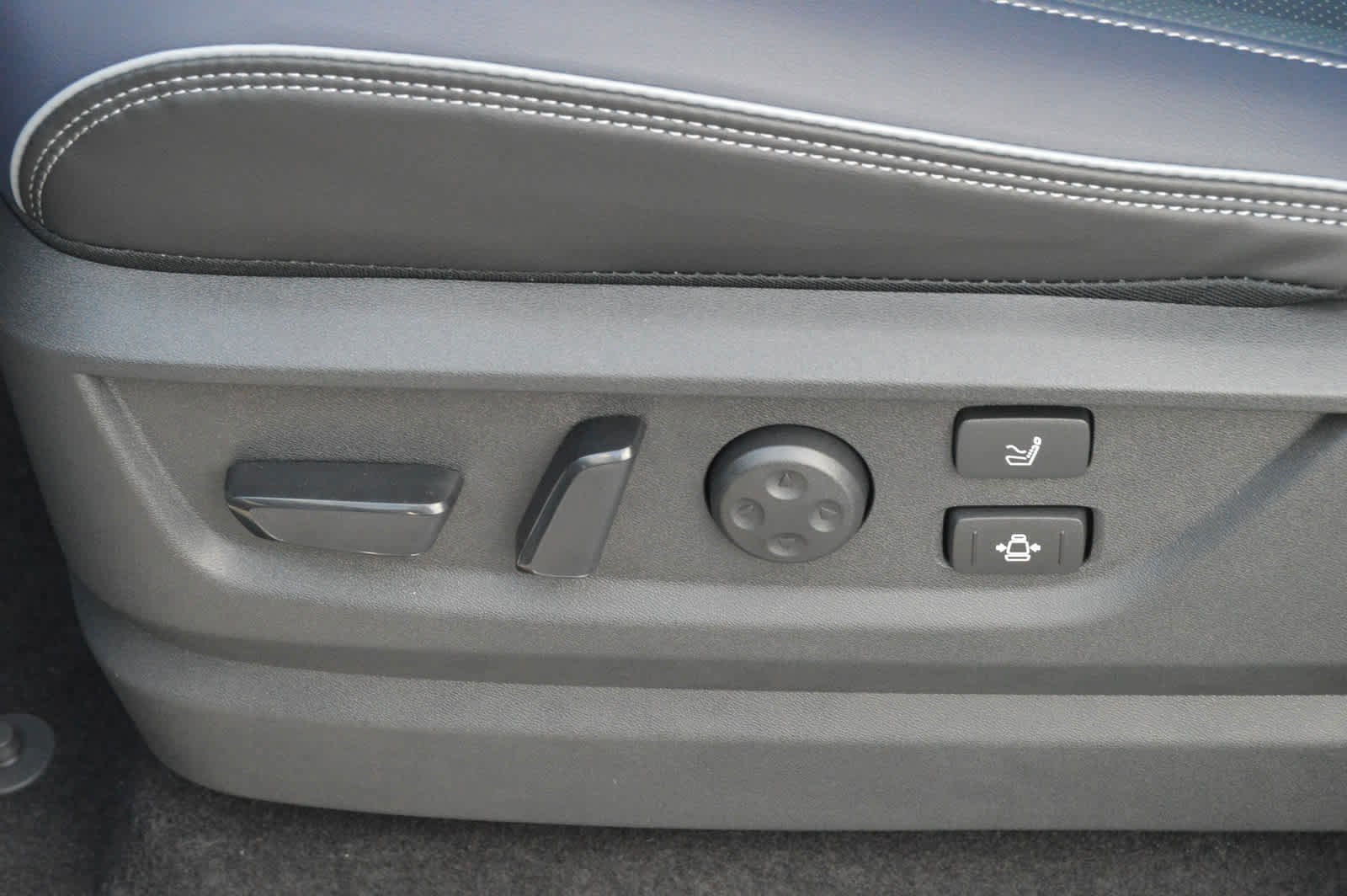 2026 INFINITI QX80 Sport - Photo 18