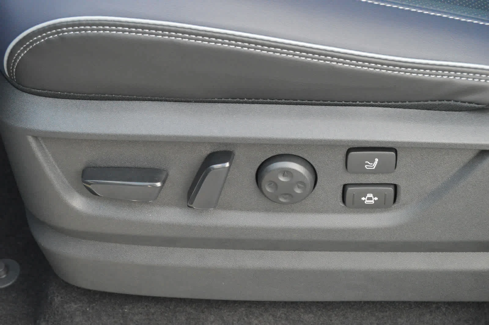 2026 INFINITI QX80 Sport - Photo 18