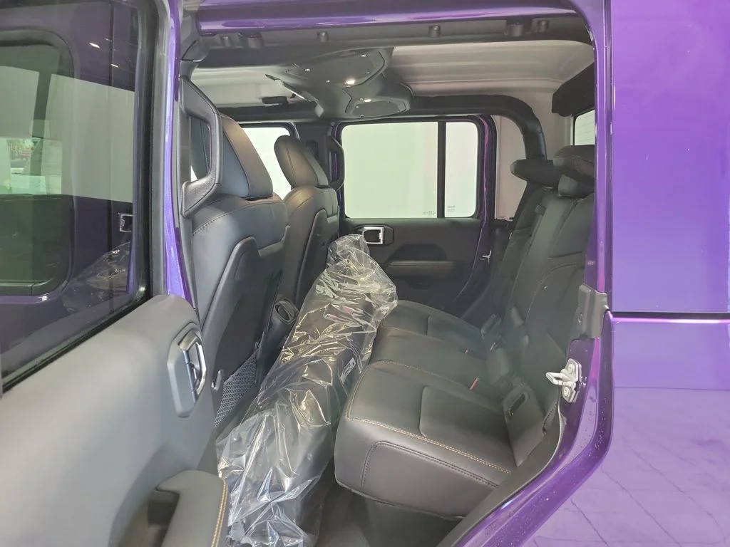 New 2026 Reign Exterior Paint Jeep Sahara image 9