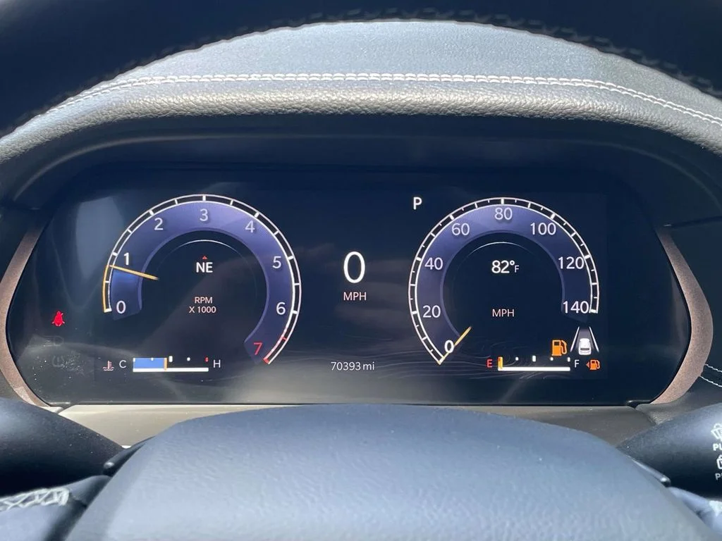 Used 2022 Gray Jeep Limited image 30
