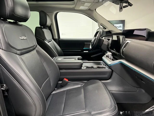 Used 2025 Black Ford Platinum image 57