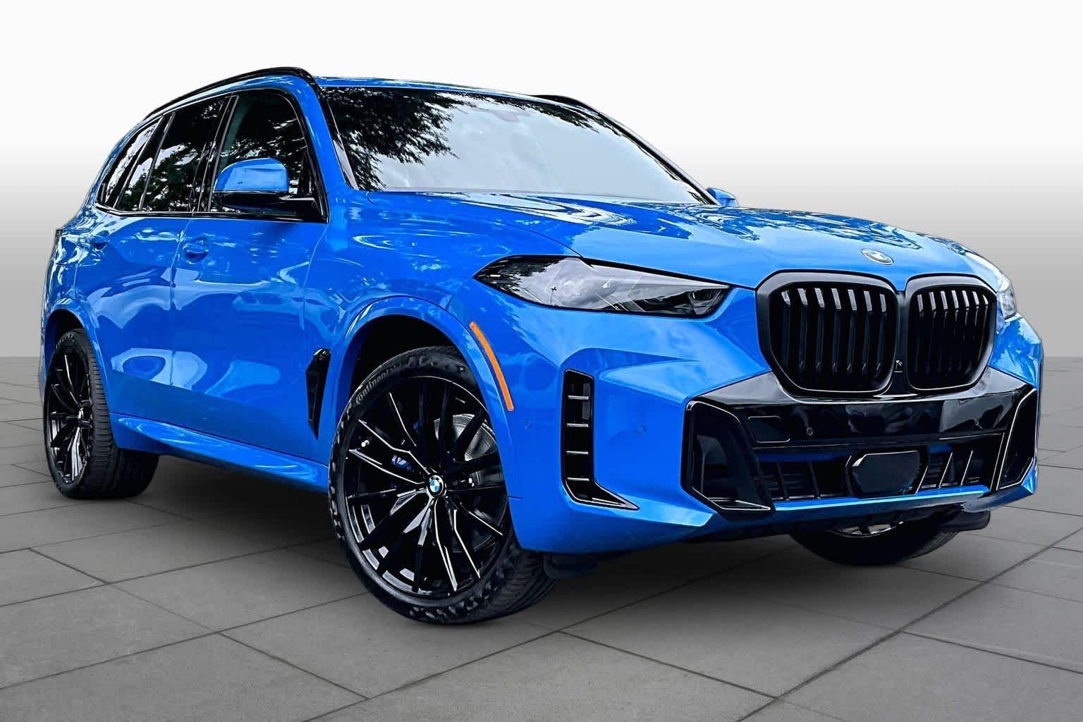 New 2026 Gentian Blue BMW xDrive40i image 2