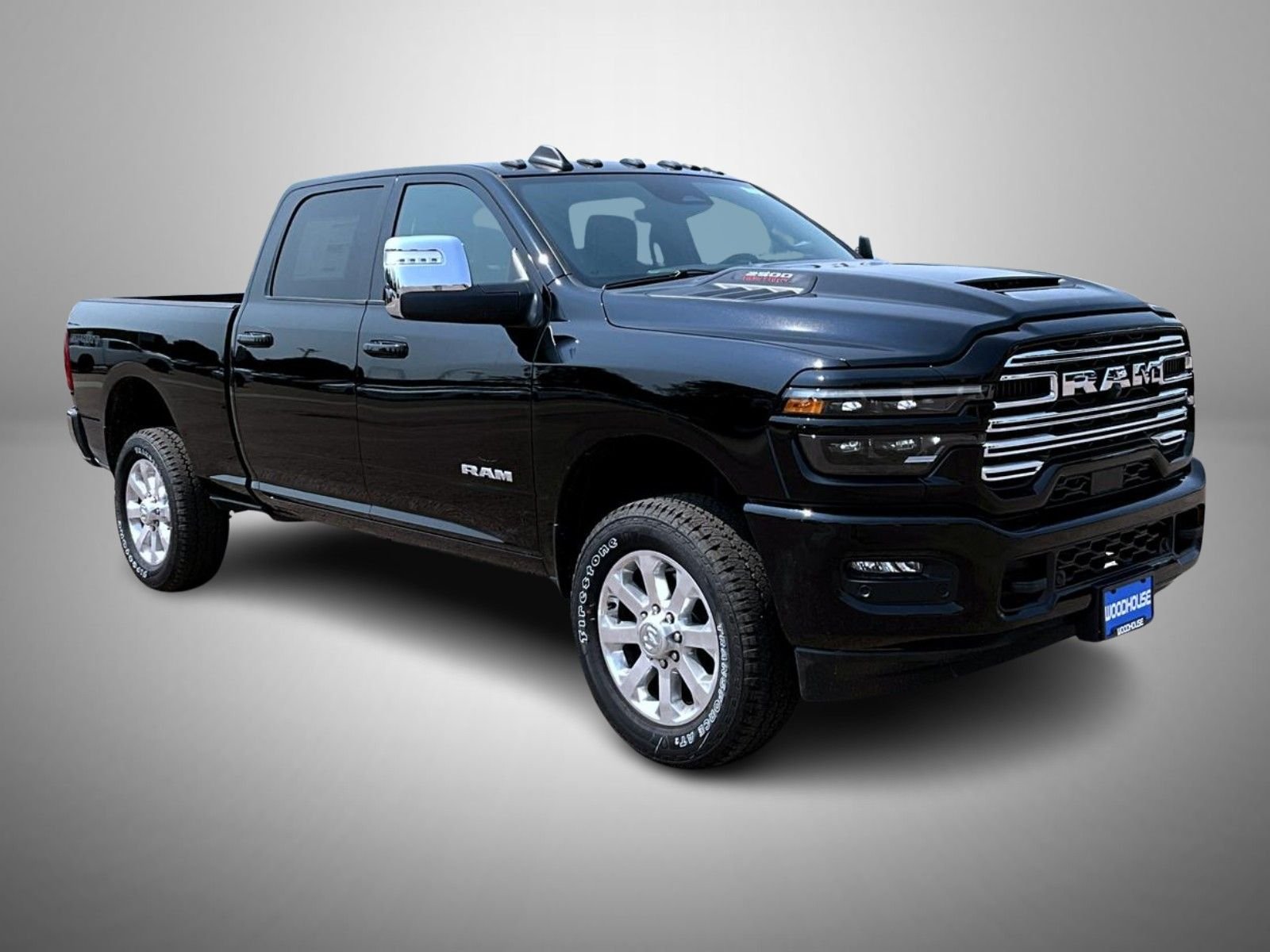 New 2026 Diamond Black Crystal Pearl-Coat Exterior Paint RAM Laramie image 3