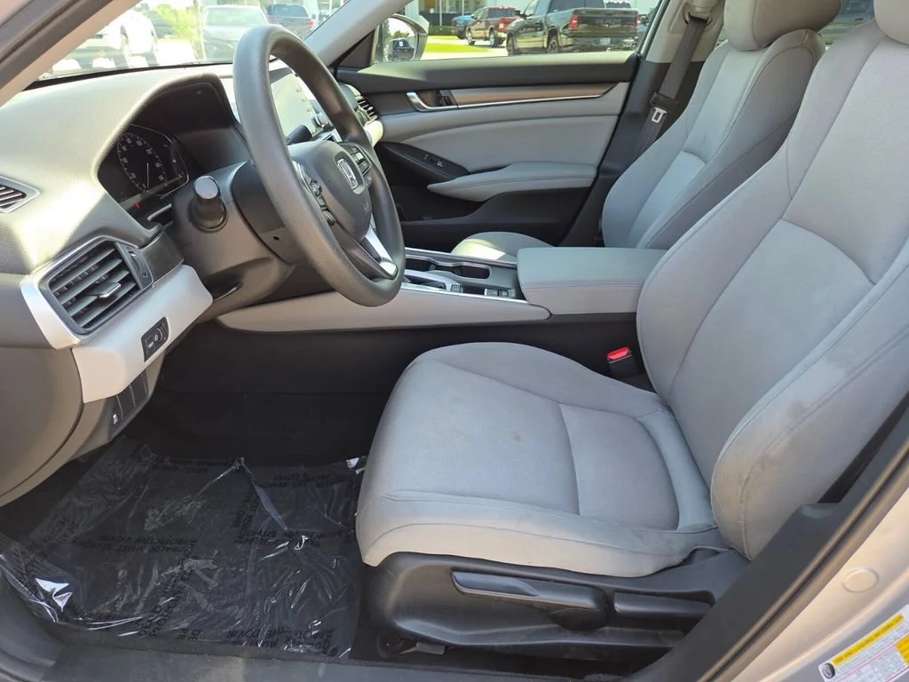 Used 2020 Silver Honda LX image 27