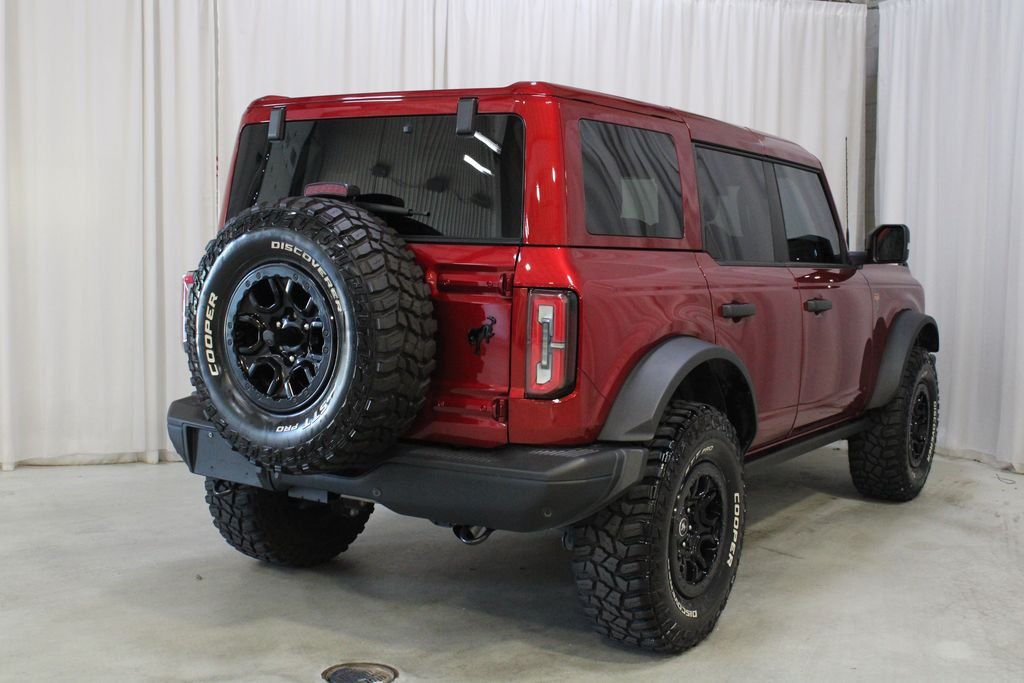 Used 2025 Ruby Red Metallic Ford Badlands image 23