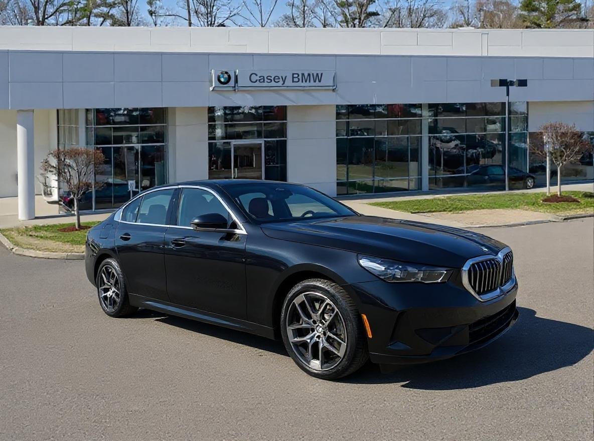 2026 BMW 5 Series 530i xDrive Sedan's photo