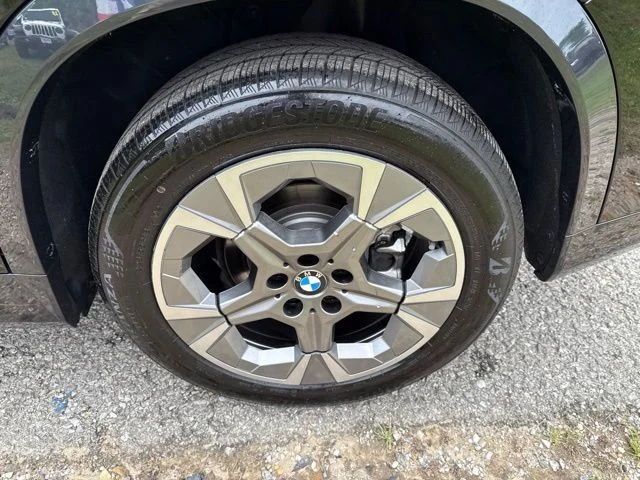 Used 2025 Black BMW xDrive28i image 10