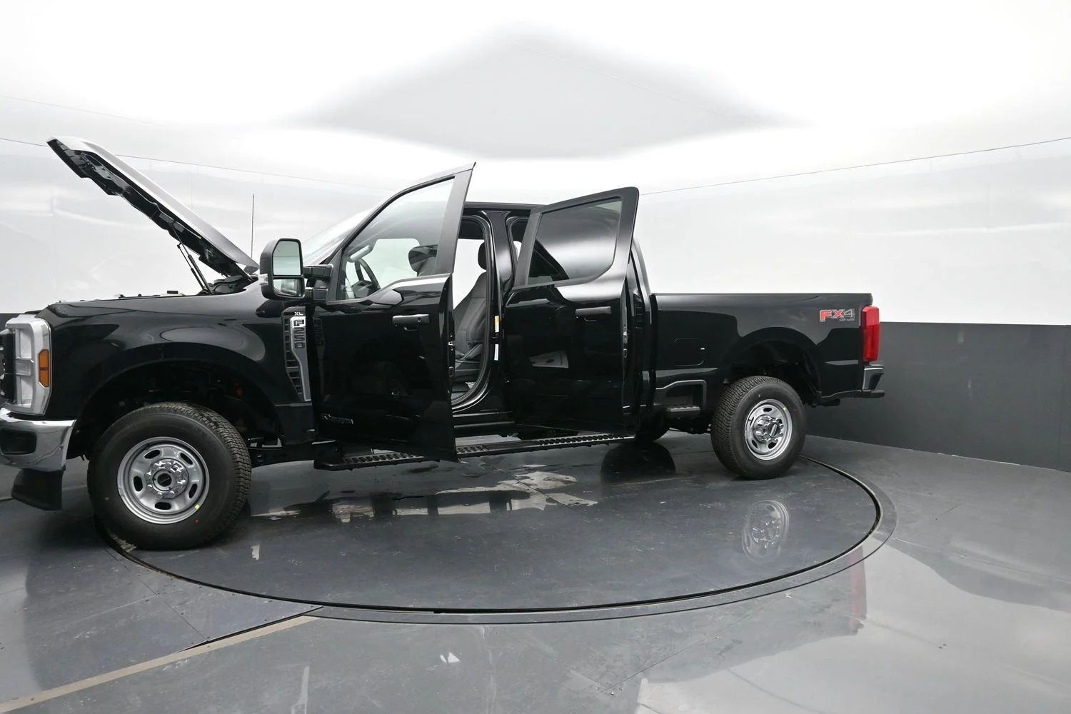 2025 Ford F-250 Super Duty XL - Photo 40