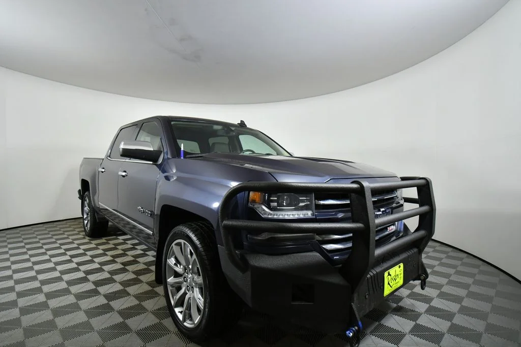 Used 2018 Blue Chevrolet LTZ image 8