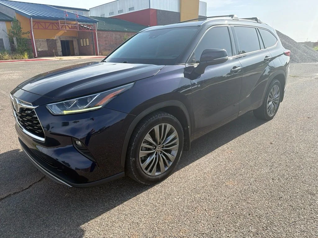 Used 2020 Blue Toyota Platinum image 1
