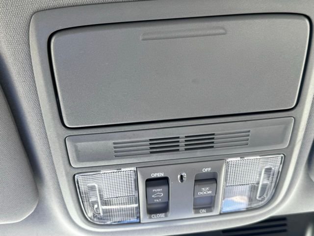 Used 2021 Silver Honda EX image 26