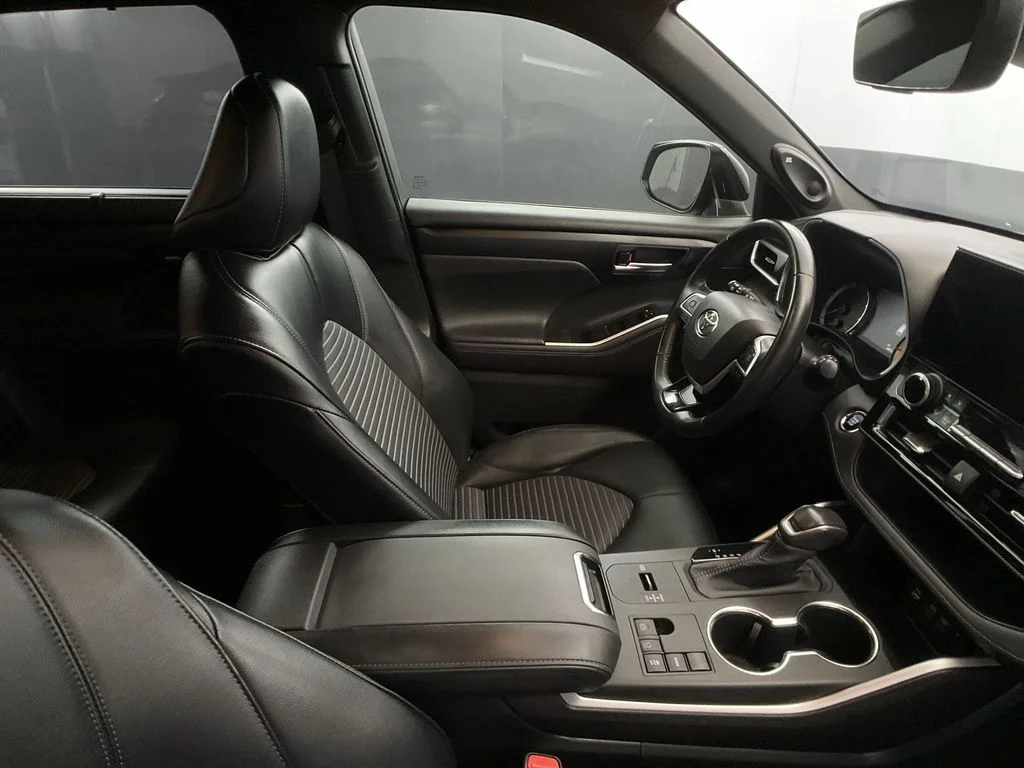 Used 2023 Magnetic Gray Metallic Toyota XSE image 26