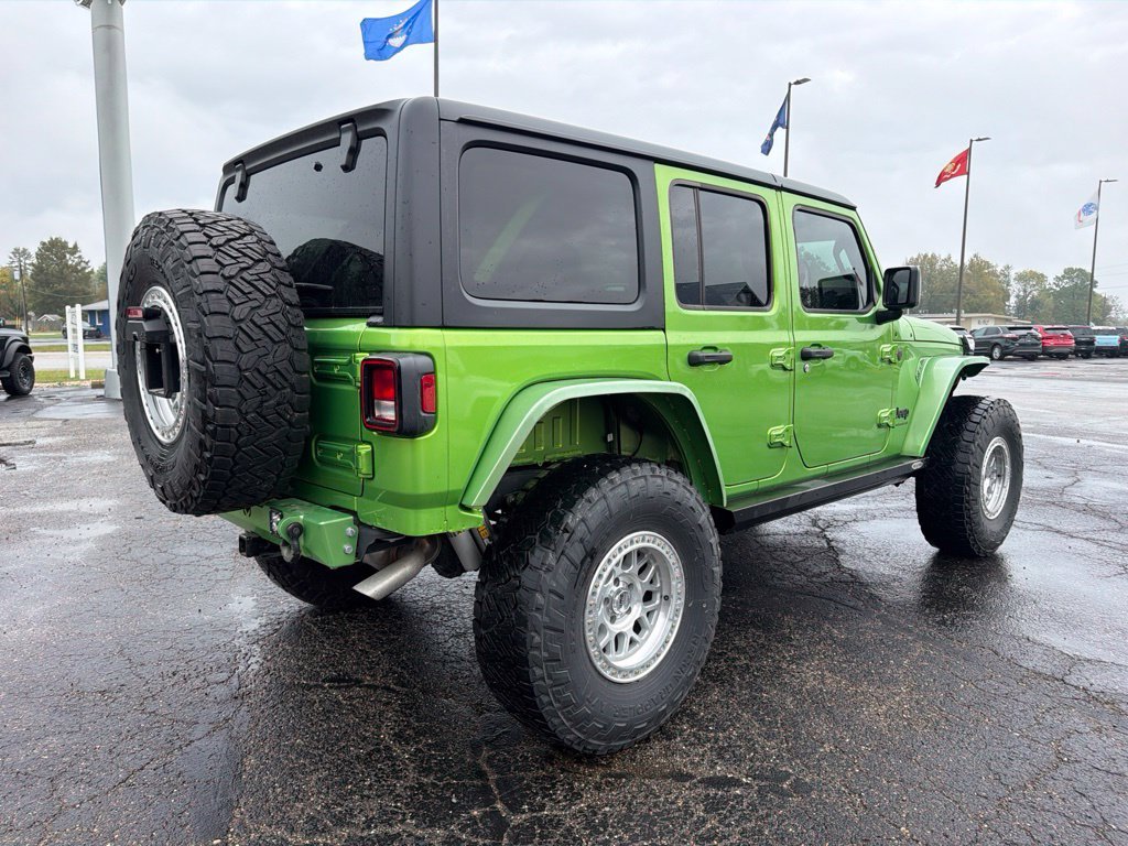 Used 2025 Green Jeep Sport S image 6