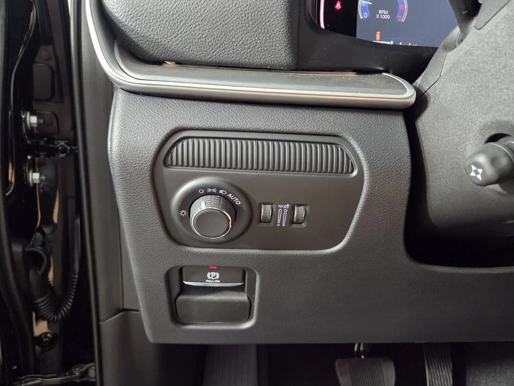 New 2026 High Gloss Black Exterior Paint Jeep Limited Altitude image 20