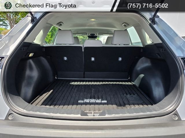 Used 2024 Sonic Silver Toyota L image 12